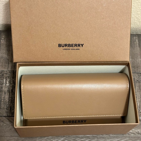 NEW BURBERRY BE4316F 385311 BLACK GREY GRADIENT SUNGLASSES - Picture 7 of 11